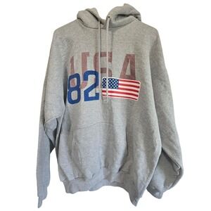 Disneyland Resort Hanes USA 82 Epcot World Showcase Gray Hoodie Mens XL EUC